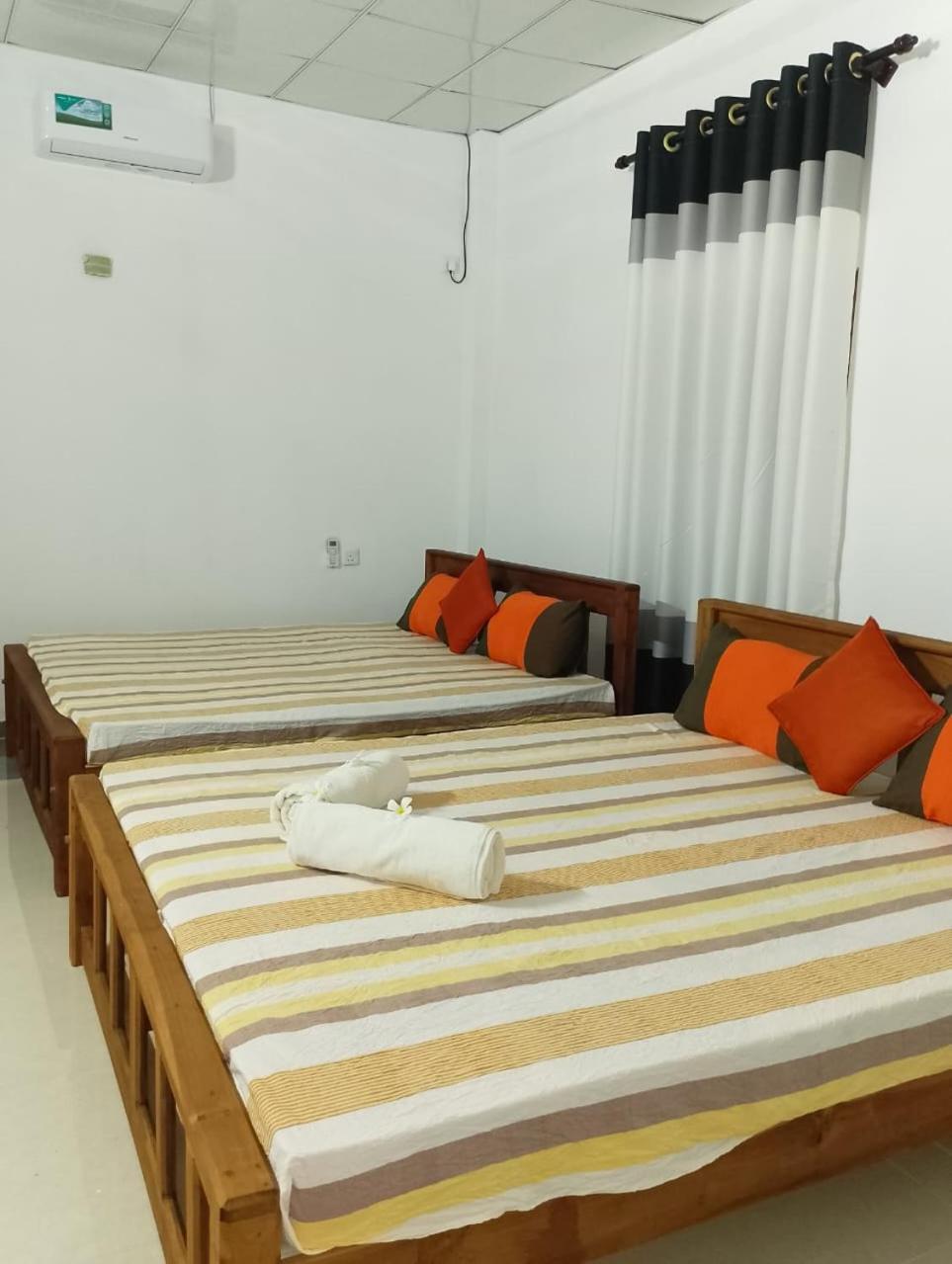 Rock Hill Bed & Breakfast Tanamalwila Bagian luar foto